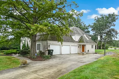 1711 Midwest Club Parkway, Oak Brook, IL 60523 - Photo 3