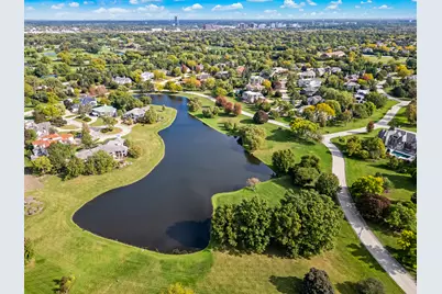 1711 Midwest Club Parkway, Oak Brook, IL 60523 - Photo 11