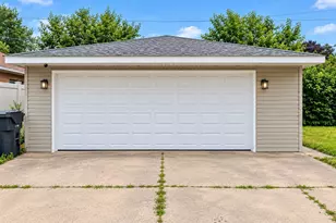 15739 Ingleside Ave, Dolton, IL 60419 - Photo 3