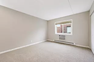 940 N Rohlwing Rd, Addison, IL 60101 - Photo 11