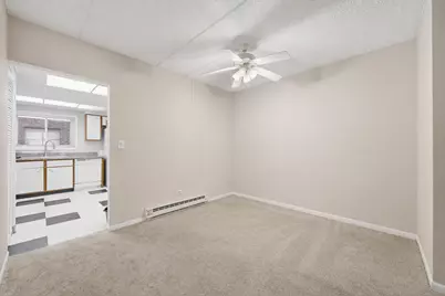940 N Rohlwing Road #201A, Addison, IL 60101 - Photo 5