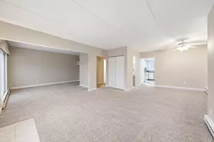 940 N Rohlwing Rd, Addison, IL 60101 - Photo 3