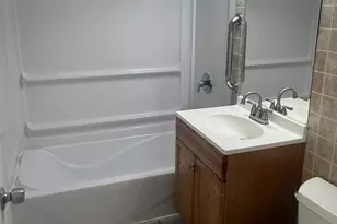 662 Walnut Rd, Wauconda, IL 60084 - Photo 5