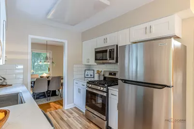 216 Valley View Court, Wilmette, IL 60091 - Photo 7