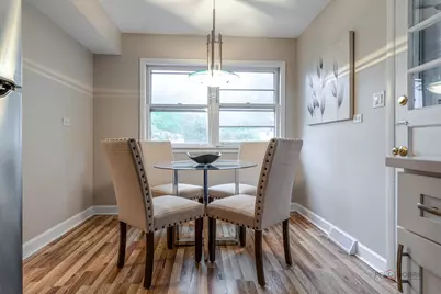 216 Valley View Court, Wilmette, IL 60091 - Photo 9