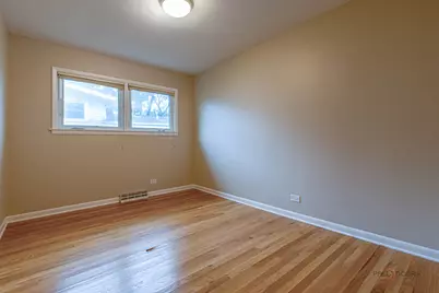 216 Valley View Court, Wilmette, IL 60091 - Photo 13