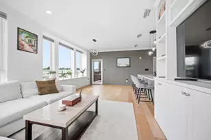 801 Village Center Dr, Burr Ridge, IL 60527 - Photo 5