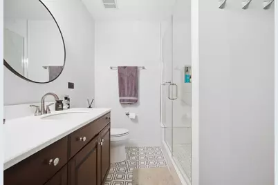 801 Village Center Drive #202, Burr Ridge, IL 60527 - Photo 7