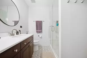 801 Village Center Dr, Burr Ridge, IL 60527 - Photo 7