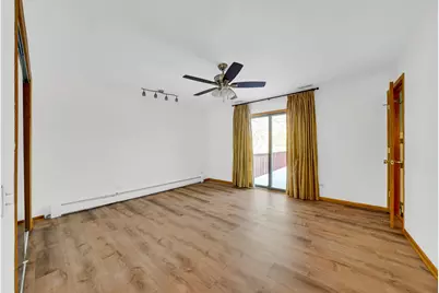 2226 Shannondale Road, Libertyville, IL 60048 - Photo 15