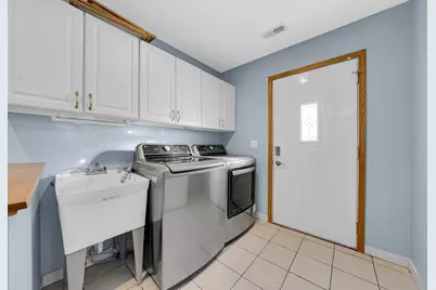 2226 Shannondale Road, Libertyville, IL 60048 - Photo 17