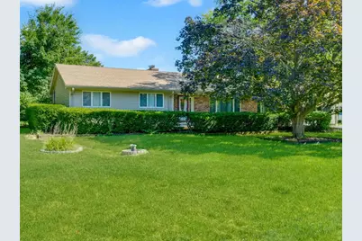 2226 Shannondale Road, Libertyville, IL 60048 - Photo 1