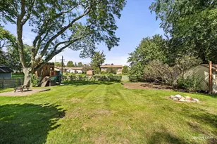 1930 Stephen St, Aurora, IL 60502 - Photo 27