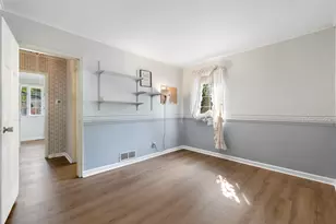 17606 Burnham Ave, Lansing, IL 60438 - Photo 9