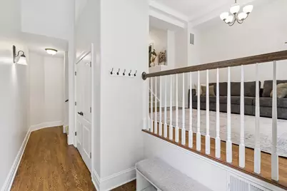 195 N Hickory Avenue, Arlington Heights, IL 60004 - Photo 3