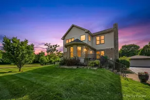 4N260 Walter Rd, Addison, IL 60101 - Photo 1