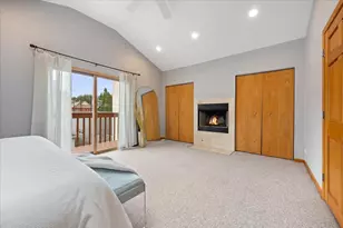 1930 W Wolfram St, Chicago, IL 60657 - Photo 17