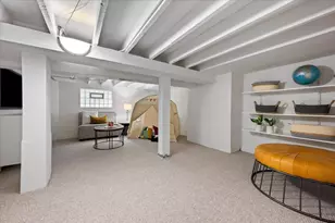 1930 W Wolfram St, Chicago, IL 60657 - Photo 25