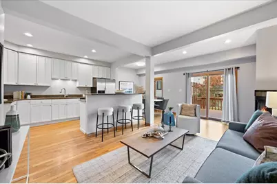 1930 W Wolfram Street, Chicago, IL 60657 - Photo 13