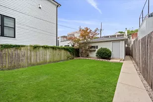 1930 W Wolfram St, Chicago, IL 60657 - Photo 27