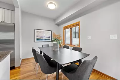 1930 W Wolfram Street, Chicago, IL 60657 - Photo 9