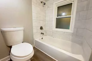 402 S 13th Ave, Saint Charles, IL 60174 - Photo 21