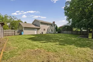 2303 Galen Dr, Champaign, IL 61821 - Photo 43