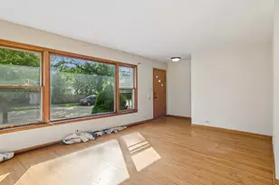 [Address not provided], Chicago, IL 60646 - Photo 3