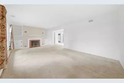 500 Skyline Drive, Fox River Grove, IL 60021 - Photo 3