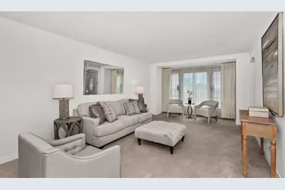 327 E 82nd Street, Chicago, IL 60619 - Photo 3