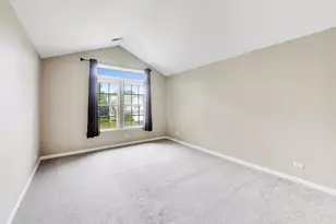 939 Charlela Ln, Elk Grove Village, IL 60007 - Photo 15