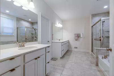 637 Insull Drive, Vernon Hills, IL 60061 - Photo 13