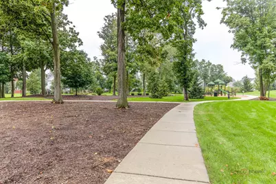 637 Insull Drive, Vernon Hills, IL 60061 - Photo 25