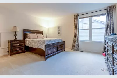 637 Insull Drive, Vernon Hills, IL 60061 - Photo 15