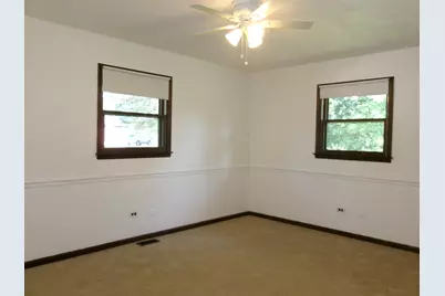 38604 N Waveland Avenue, Wadsworth, IL 60083 - Photo 11