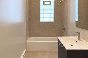 3039 W Wilson Ave, Chicago, IL 60625 - Photo 9