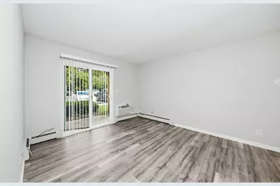 2300 Light Road #105, Oswego, IL 60543 - Photo 5