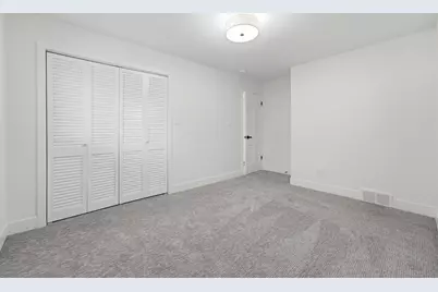8607 W Main Street, Downers Grove, IL 60516 - Photo 15