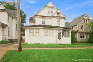 330 N County St, Waukegan, IL 60085 - Photo 1