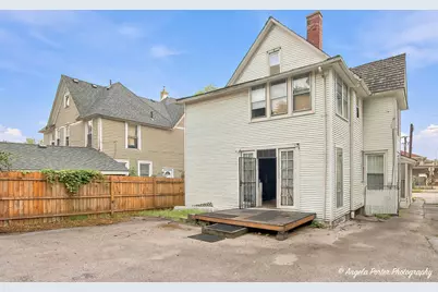 330 N County Street, Waukegan, IL 60085 - Photo 3