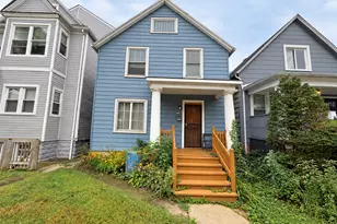 2817 E 76th Pl, Chicago, IL 60649 - Photo 1