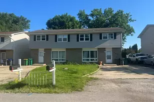9905 W Oak Forest Dr, Beach Park, IL 60099 - Photo 1