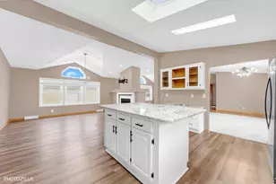 386 Buttercup Ln, Matteson, IL 60443 - Photo 13