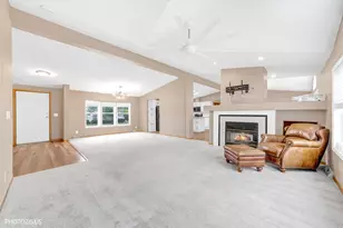 386 Buttercup Ln, Matteson, IL 60443 - Photo 21
