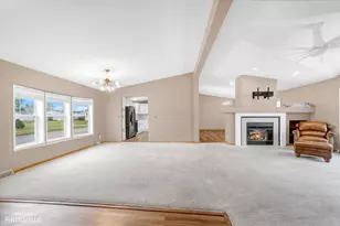 386 Buttercup Ln, Matteson, IL 60443 - Photo 19