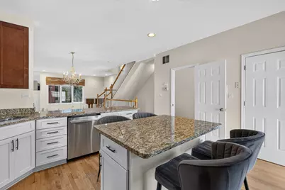 1027 Lincoln Trail, Oak Park, IL 60302 - Photo 9