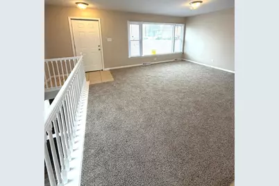 796 E 163rd Street, South Holland, IL 60473 - Photo 3