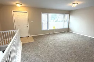 796 E 163rd St, South Holland, IL 60473 - Photo 3