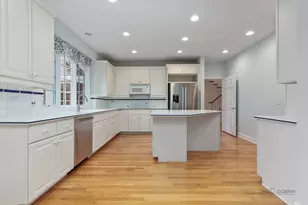 707 S Windsor Ct, Lake Forest, IL 60045 - Photo 13