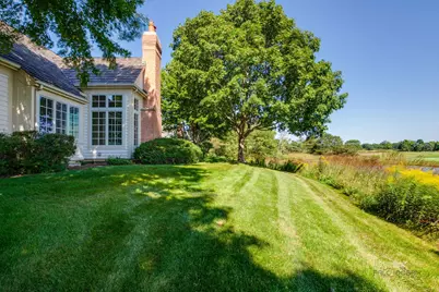 707 S Windsor Court, Lake Forest, IL 60045 - Photo 3